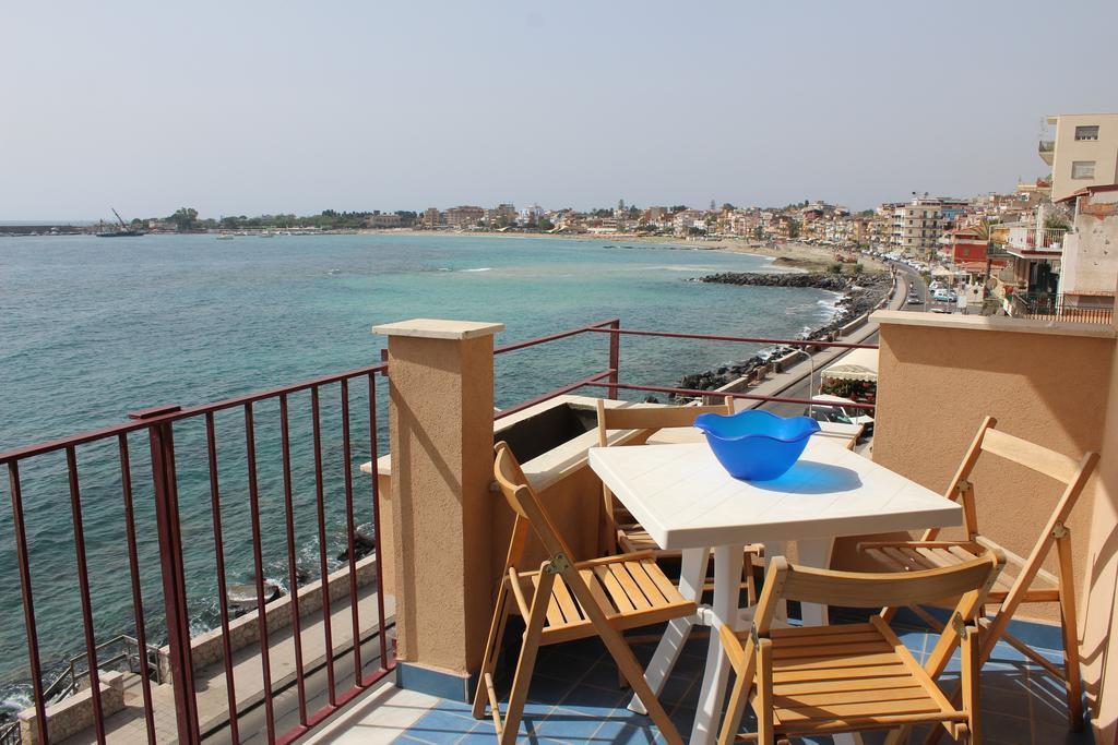 Appartamento Vista D'Incanto Giardini-Naxos Buitenkant foto